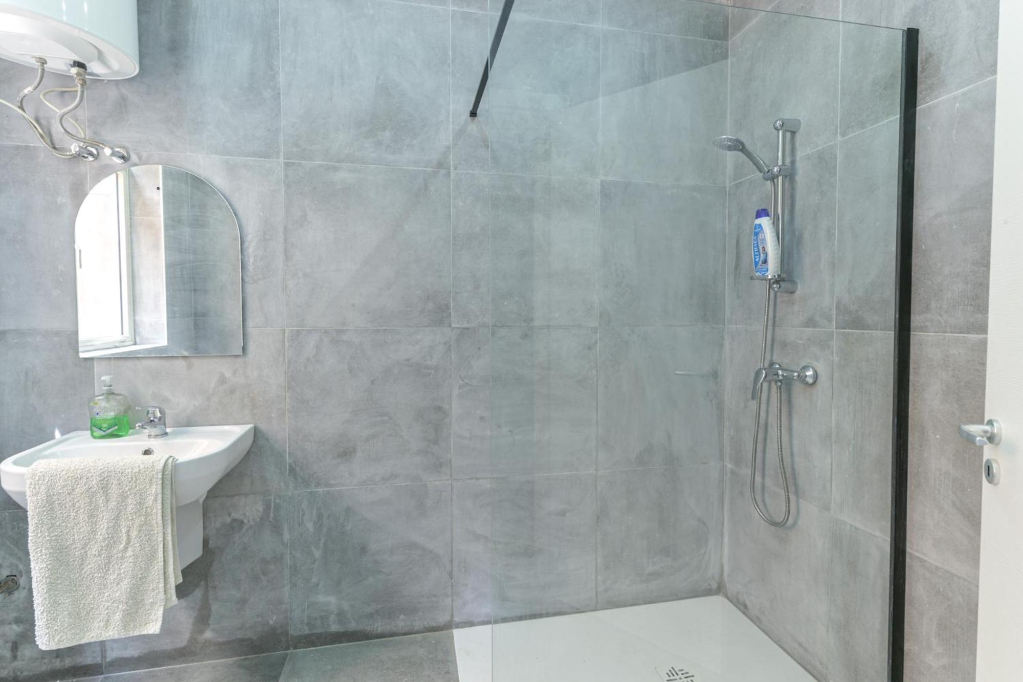 New 1 Bedroom Apartment In Valletta City Centre With Terrace And Views 外观 照片